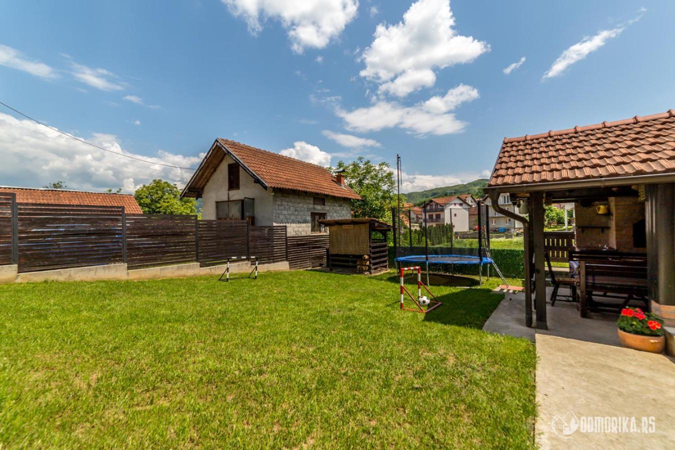 Апартаменти Mak Basta Баїна-Башта Екстер'єр фото